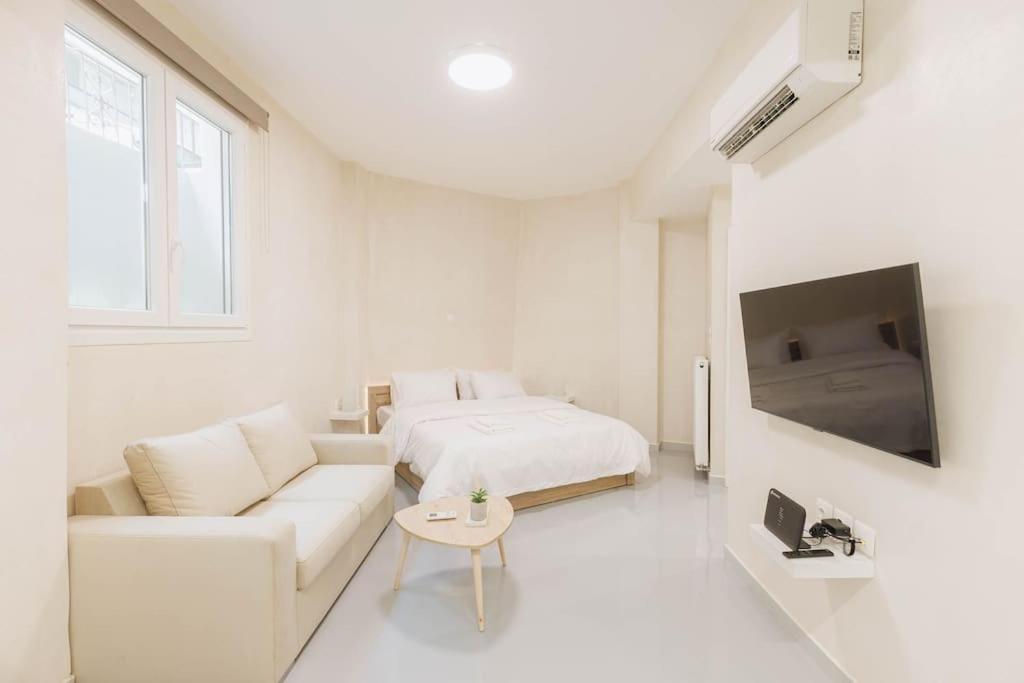 Modern Hiding Place In The Heart Of Athen Exterior foto
