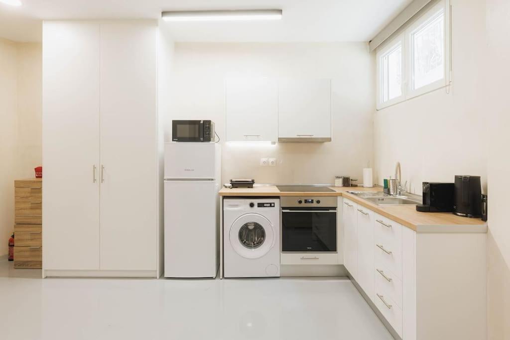 Modern Hiding Place In The Heart Of Athen Exterior foto