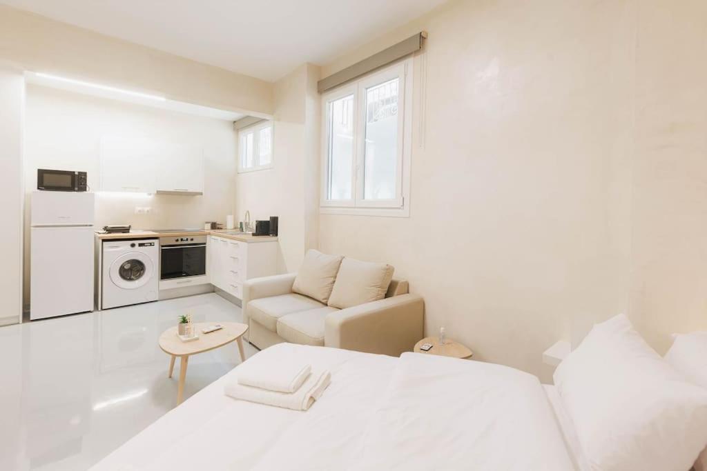 Modern Hiding Place In The Heart Of Athen Exterior foto