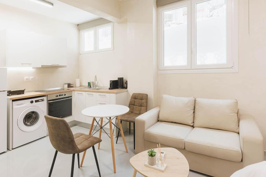 Modern Hiding Place In The Heart Of Athen Exterior foto